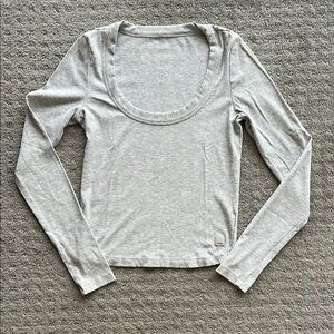 Vuori Long Sleeve Pose Scoop Tee